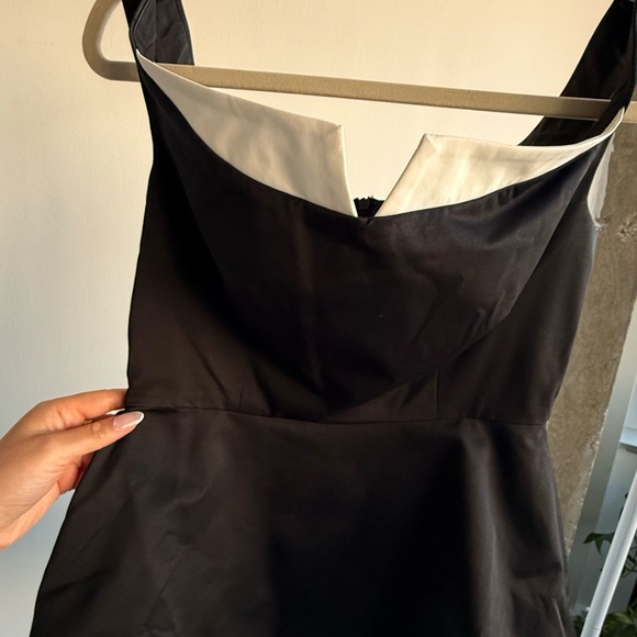 oddmuse London Exclusive Muse No. 1 - Picture 5 of 9